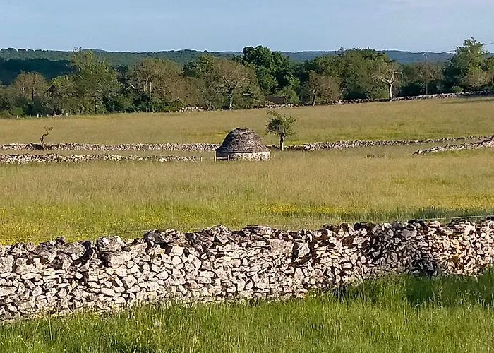 Le Clos De Roussieres Rignac